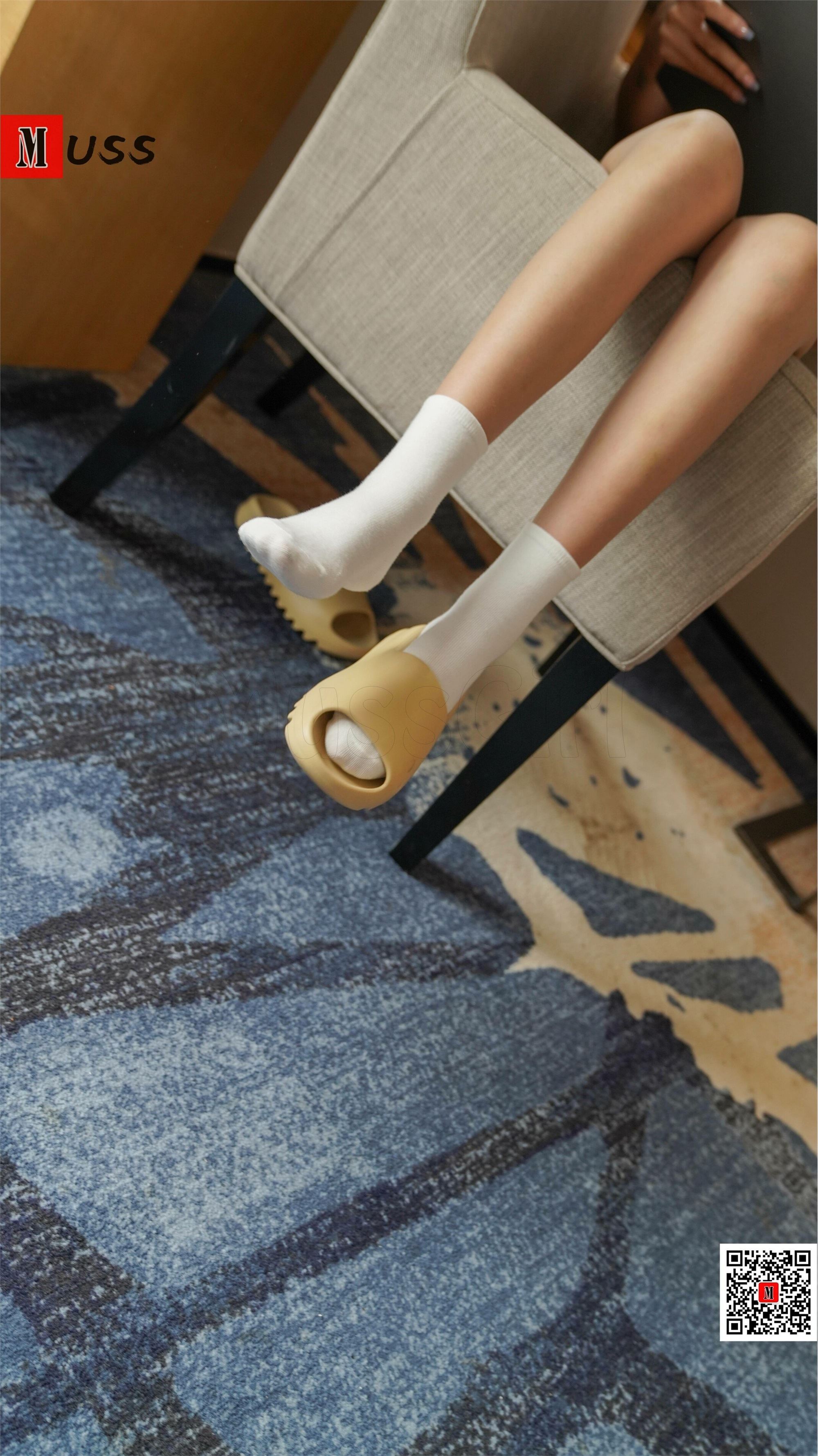 MussGirl慕丝女郎  NO.193 酒店包臀裙薄丝